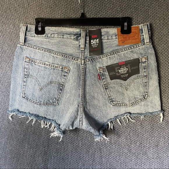 Levi’s 501 Mid-rise Shorts - Picture 3 of 4